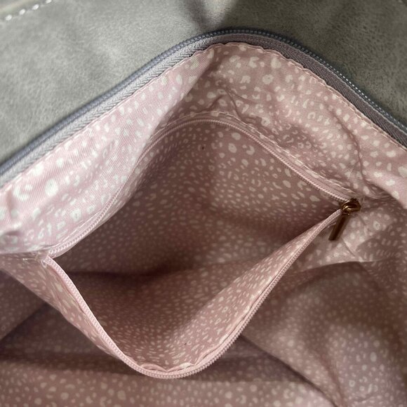 Violet Ray Faux Suede Laser Cut Gray Tote Bag Lined Boho Chic EUC mulberryfoundr - Picture 11 of 16